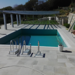 Fourniture et pose de liner pour piscine : choix de matériaux et processus d'installation Shoelcher